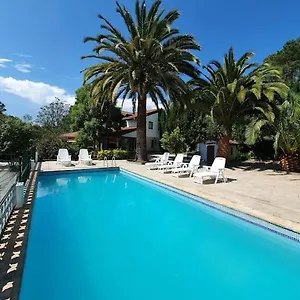  Villa Dreams And Friends On The Coast Of Bilbao.