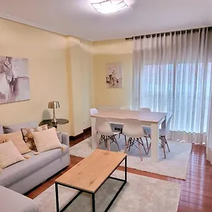  Apartamento Cozy Yellow In